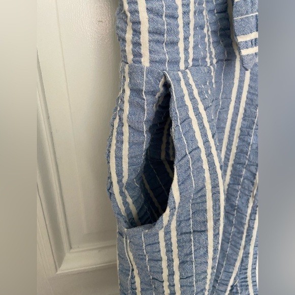 Lost + Wander Seersucker Blue & White Striped Romper w Pockets & Tie Front Large - Picture 6 of 11